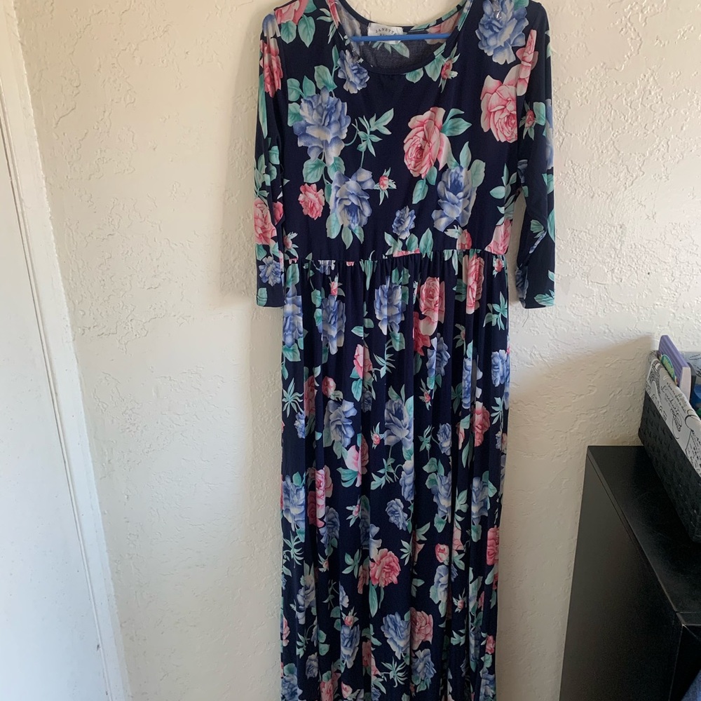 🌹🌹🌹🌹 rose maxi dress